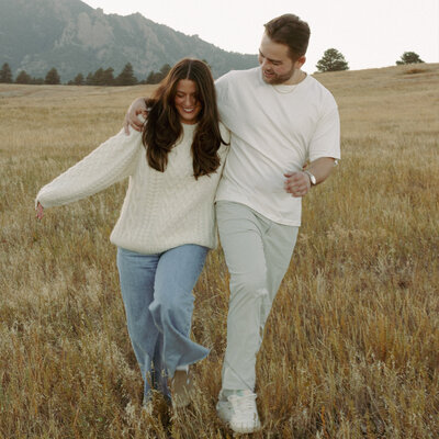 For this winter engagement photoshoot the couple decided to go to a white studio for their photos. Their all denim outfits were such a fun modern vibe for the shoot.