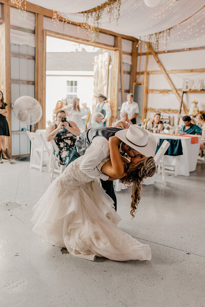 ohio-virginia-best-wedding- elopement-candid-golden-hour-sunset-photographer-grand-lake-saint-marys-ohio-celina-wapakoneta-haley-givens-clark-photography-best-authentic-real-roanoke-lexington-columbus-cincinnati-lima-indianapolis-best-inspo-420