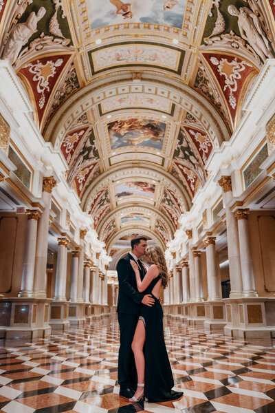 Venetian-Las-Vegas-engagement-photos
