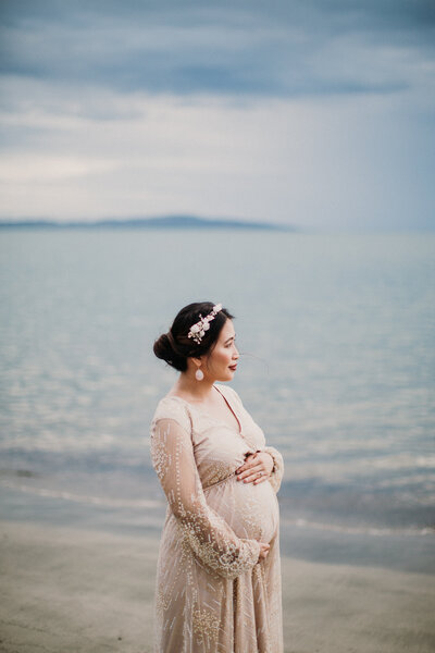 maternity beach portrait