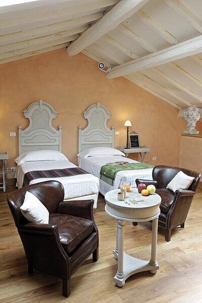 club-house-suite-04
