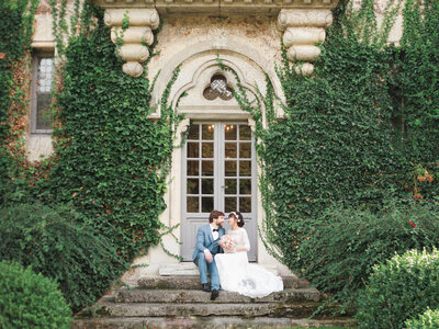 Couple Elegant smiling to the camera South of France Wedding Bordeaux