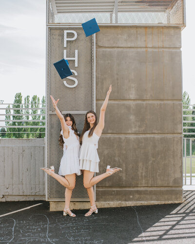 Pullman High School Best Friends Graduation Photo