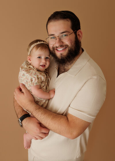 Los Angeles family photography, family portrait studio near me, maternity photographer Los Angeles, professional family photos, family photography packages North Hollywood