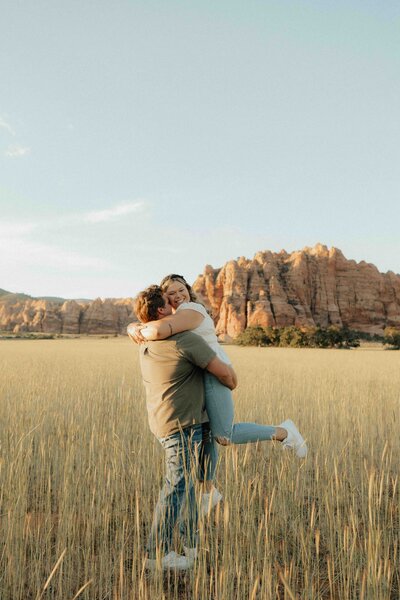 Zion-National-Park-Couple-Photoshoot