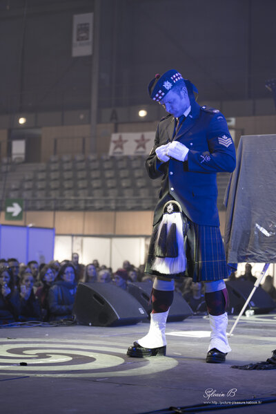 Brent Ray Fraser Performing Le Havre Normandy 2019 - 01