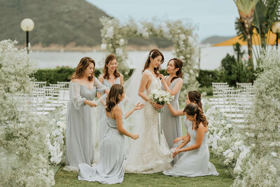 Bride with Bridesmaids