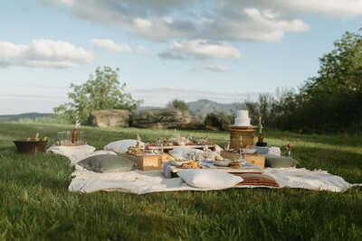 Picnic in the North Carolina mountains