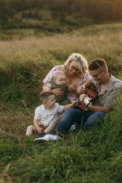 Family photo of a family of 4 in Constance Bay Ottawa beach
