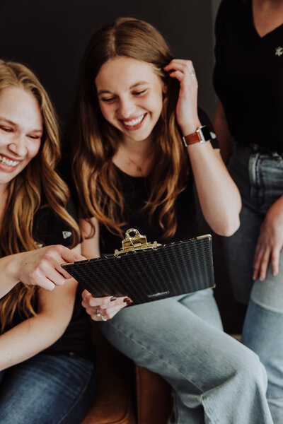 kelli coordinates weddings in kalamazoo