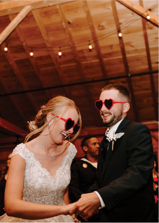 couple-with-heart-sunglasses