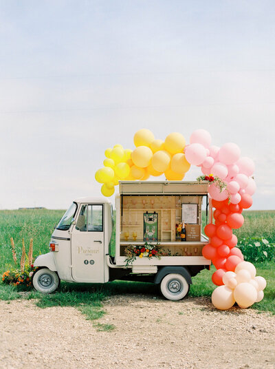 Farmhouse chic, vibrant wedding inspiration with The Prosecco Cart, trendy and romantic mobile bar based in Calgary, AB. Featured on the Brontë Bride Blog.