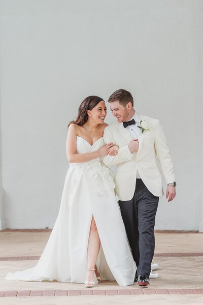 bride-groom-walking