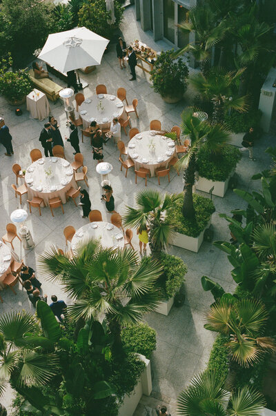 elise_jonathan_santamonicaproperhotel_wedding_film-73