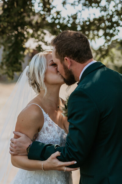 Bradlee_Wedding_Whidbey_Island_with_Seattle_Wedding_Photographer_Jen_Lynn_Photography_2023-123
