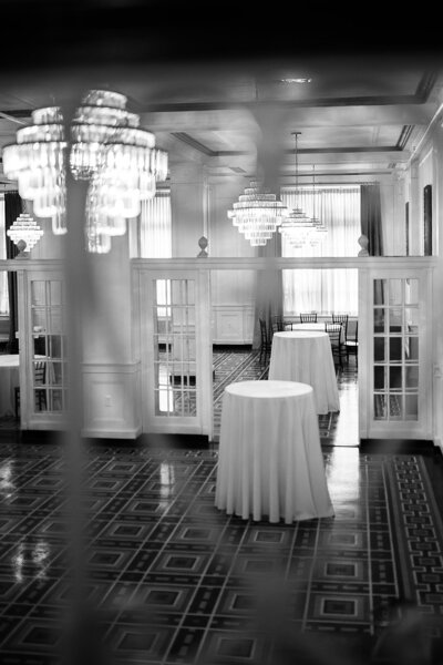 505_susan_nhieu_wedding_concord_hotel_noir_9_creatives_0Q5A7719_websize