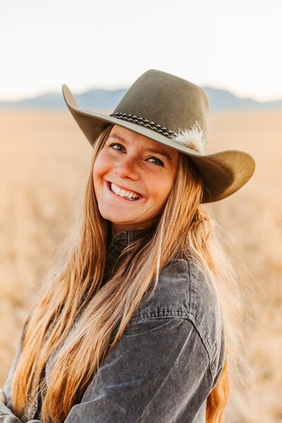 Southwest Montana Couple & Wedding Photographer