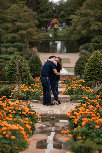 Engagement photo session by Moxie Artistry at the Fort Worth Botanic Gardens