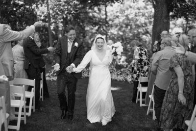bride and groom wedding ceremony