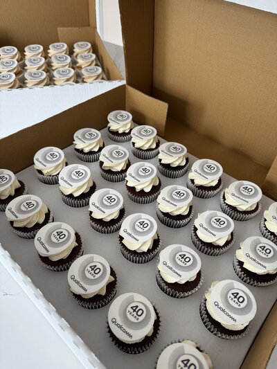 coporate cakes cake designer cambridgeshire elifs patisserie