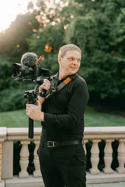 Midwest Wedding Videographer filming weddings in the midwest.