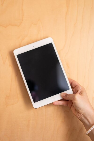 Kelli Michelle's iPad she uses as a Pinterest strategist for wedding professionals