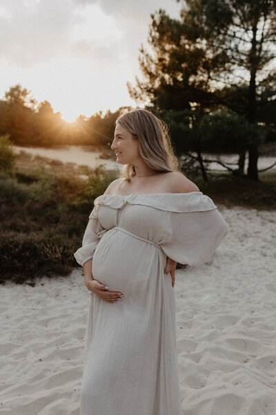 Fotograaf Medemblik newborn moederschap baby  Noord-Holland