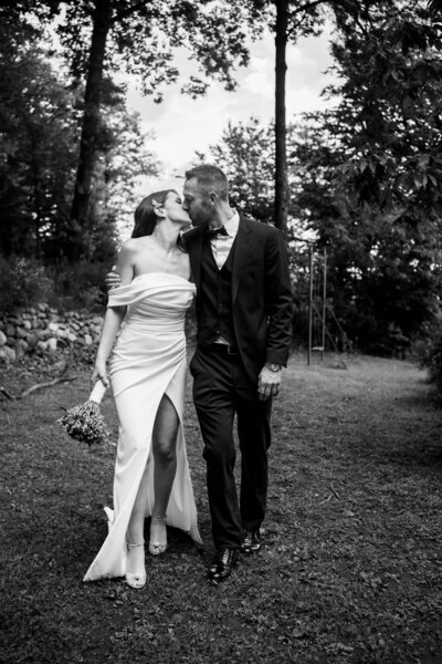 Young couple luxury wedding in Florence at Castello D'Elsa