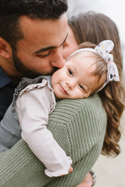 candid family portraits