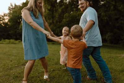 Family Photography Near Me: Discover professional photographers in your area who specialize in capturing the precious moments of your family's love and connection. Book your family session today!