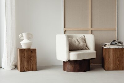 Gemütlicher Sessel im YCYOH Design Studio