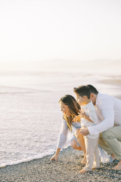 Light-filled family portraits with genuine connection and laughter