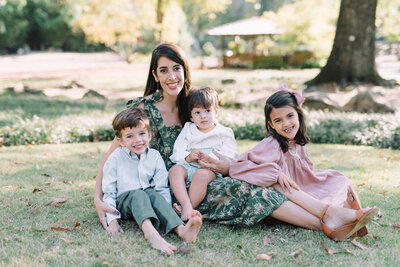 Mountain Brook family photo session in at Chace Lake in Hoover, Alabama