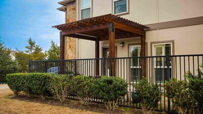 A pergola installer in dallas, tx