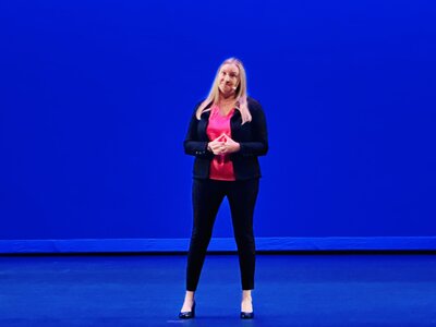 Speaker and Business Coach Shannon Russell speaking in New Jersey