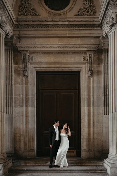 louvre couple wedding elopement photographer photo shoot inspiration