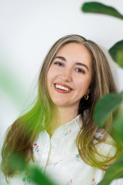 Headshot of Emma, the content repurposing strategist