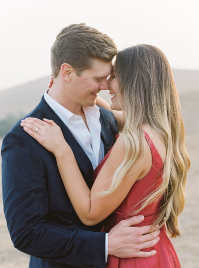 Kirsten+PeterCoyoteHillsRegionalParkEngagementSessionSneakPeeks-CassieValentePhotography0078