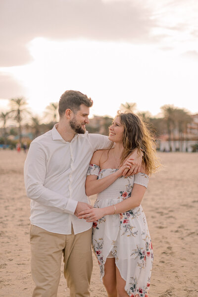 Patacona-Beach-Engagament-Couple-Photos-027