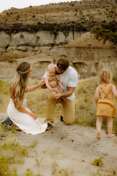 Explore my family photography portfolio filled with heartwarming moments, laughter, and love. Discover the beauty of family bonds captured by Haley Skof Photography.