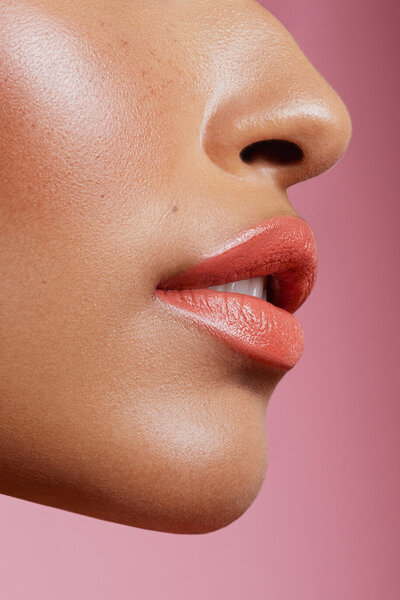 Close-up of Jazz Walters in a natural light portrait, emphasizing purity and freshness, captured by Ylva Erevall.