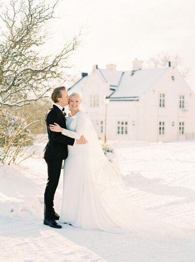 Real-winter-wedding-stockholm-2-Brides-Photography_020