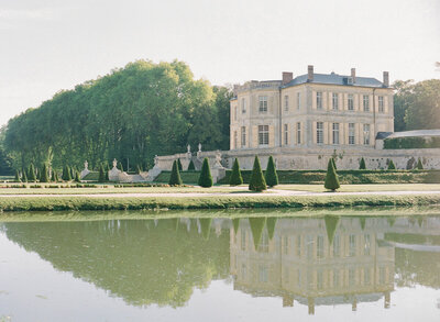 Chateau-de-Villette-Wedding-France-Destination-Wedding-Photographer-Paris-Film-Molly-Carr-Photography-18