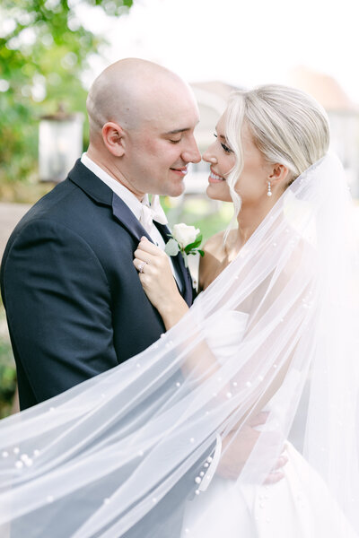 bride-groom-romantic-veil-portraits-bear-brook-valley