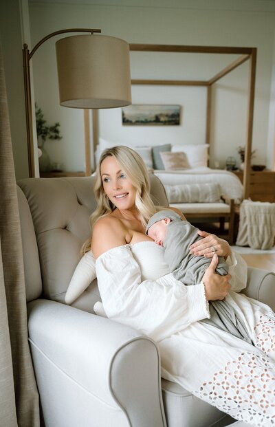 Newborn portraits and family portraits in Kentucky