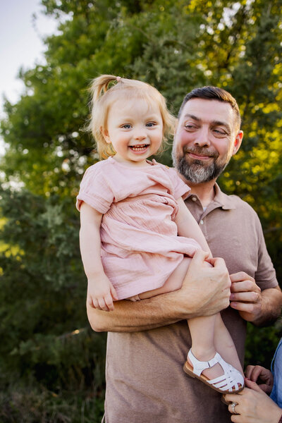 Grapevine Family Photographer takes pictures in plano texas