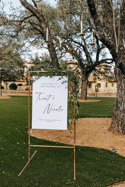 wedding sign at texas wedding venue