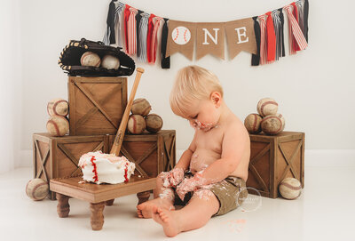 best cake smash photographer Lafayette IN, cake smash portraits Lafayette IN