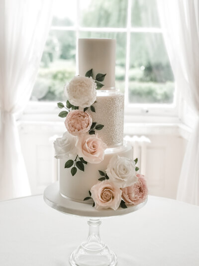 Sugar flowers for wedding cakes, Nottingham