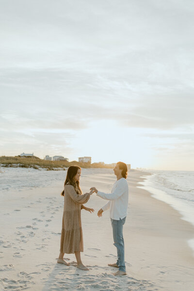 Katie Lynn + Conner - Beach Couple Session - Signa Hart Photography-3